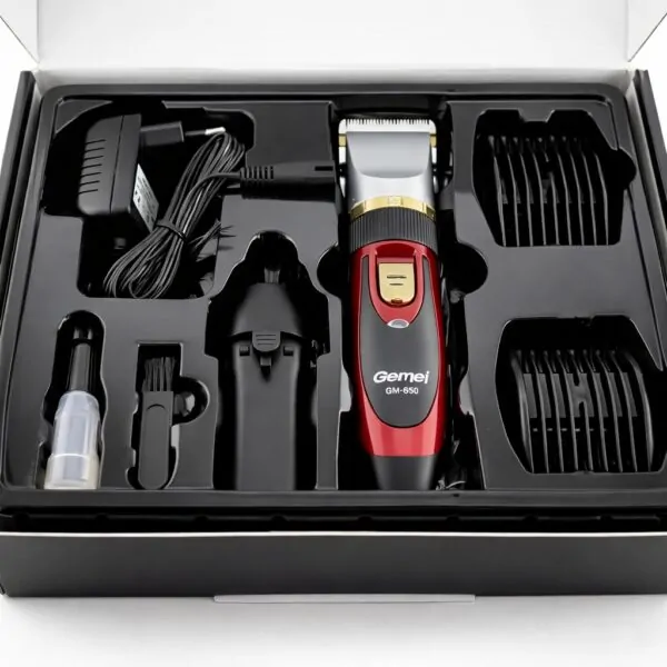 Професійна машинка для стрижки Gemei GM-550 — бездротова, 2 акумулятори, титанові леза, регулювання від 0,8 мм
